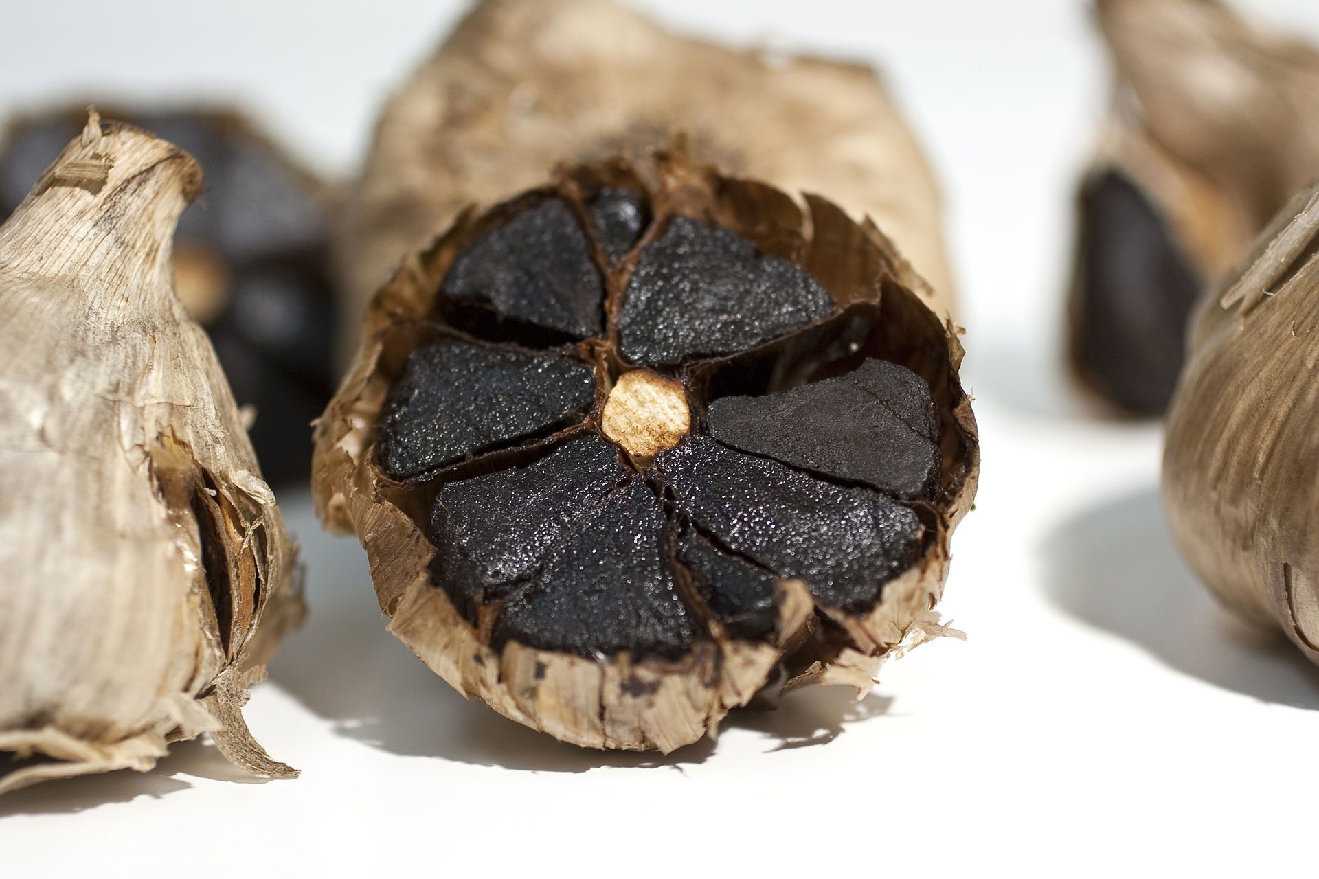 The Benefits of Black Garlic