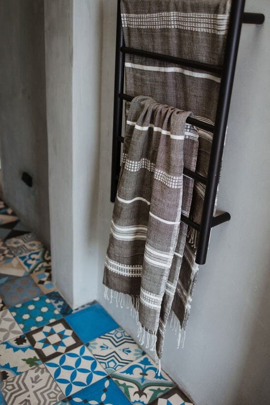 Ecru Adwa Woven Bath Towel - Granite Bathroom Accessories Ecru
