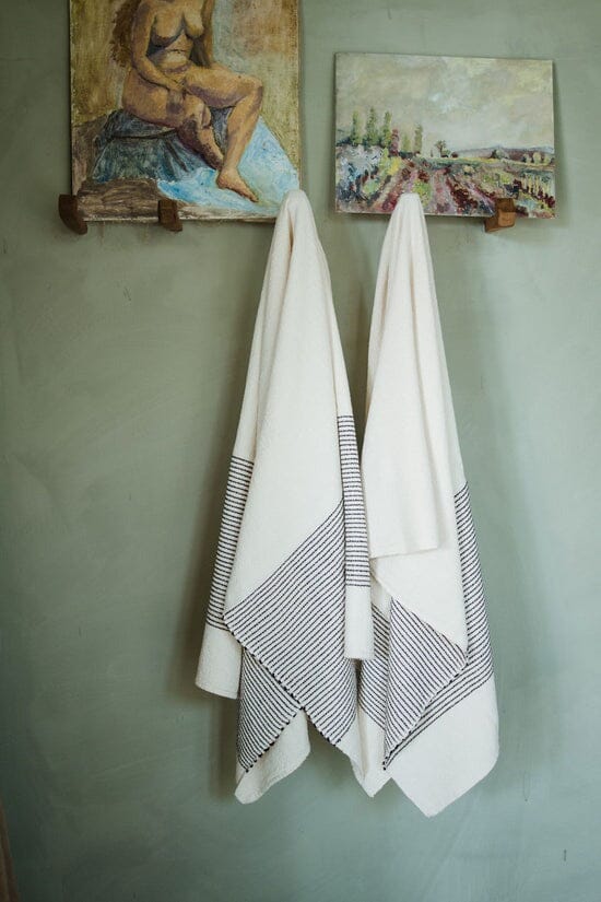 Ecru Skaap Woven Bath Towel - Charcoal Bathroom Accessories Ecru