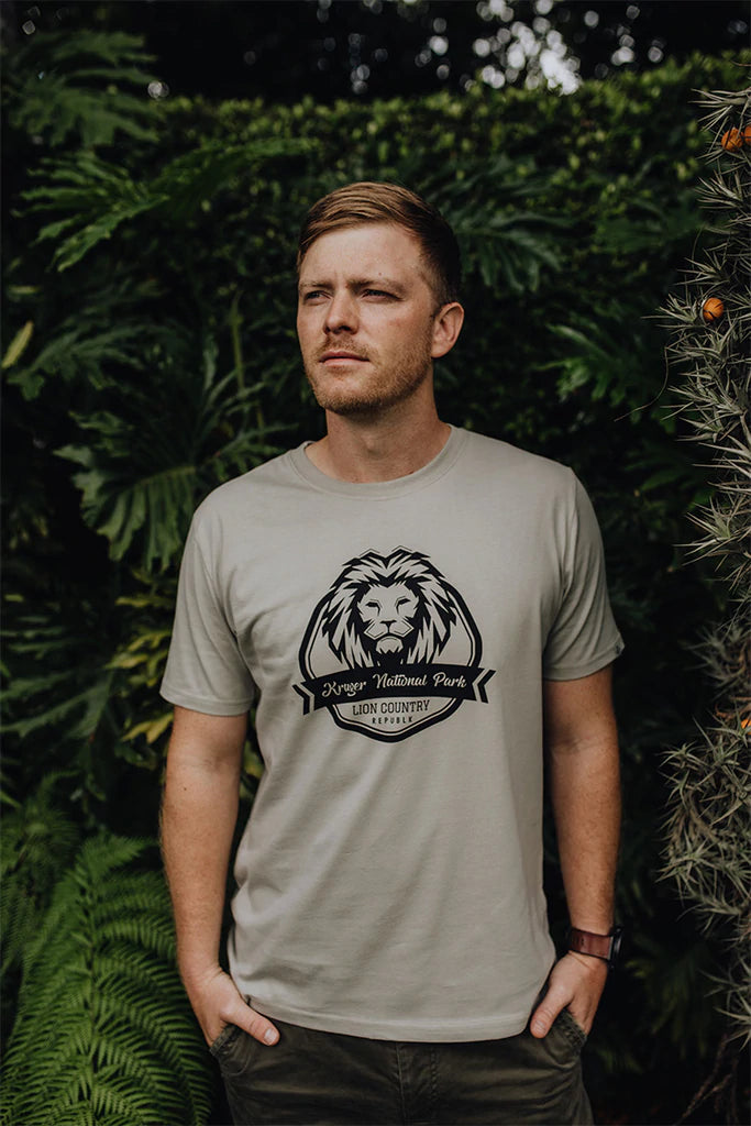 Republk Mens 'Lion Country' T-Shirt Tops Republk